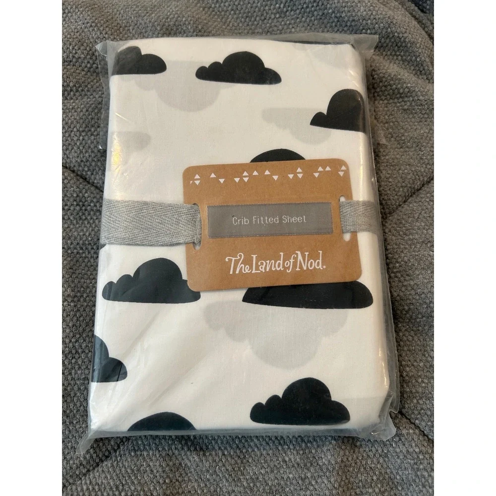 The Land of Nod Crib Fitted Sheet Clouds Organic Cotton White Black Nursery‎